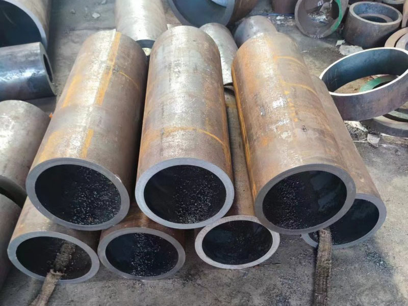 新巴尔虎左12Cr1MovG无缝钢管切割